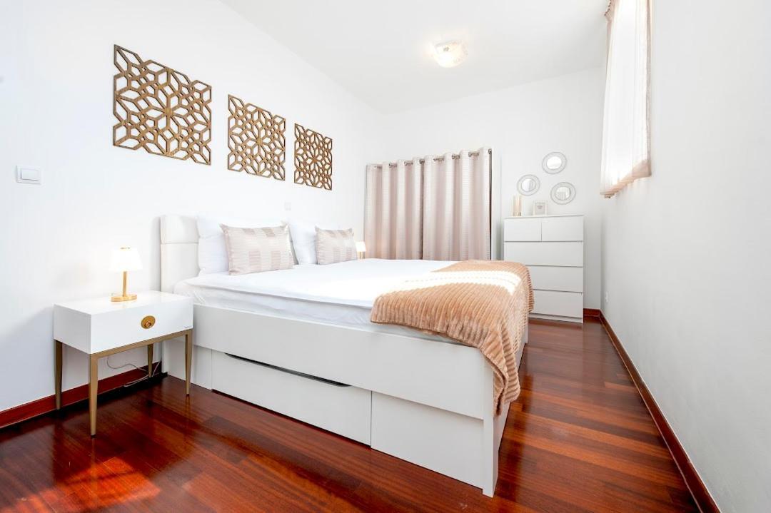 Anerol Apartma *