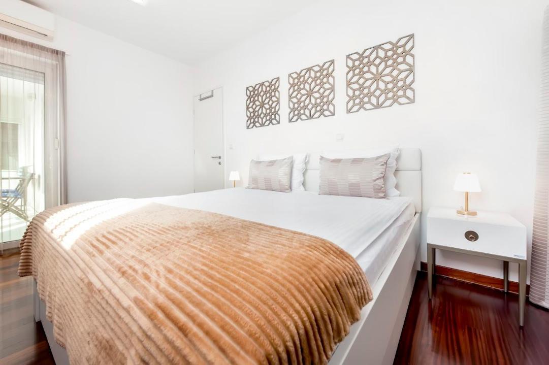 Apartma Anerol *
