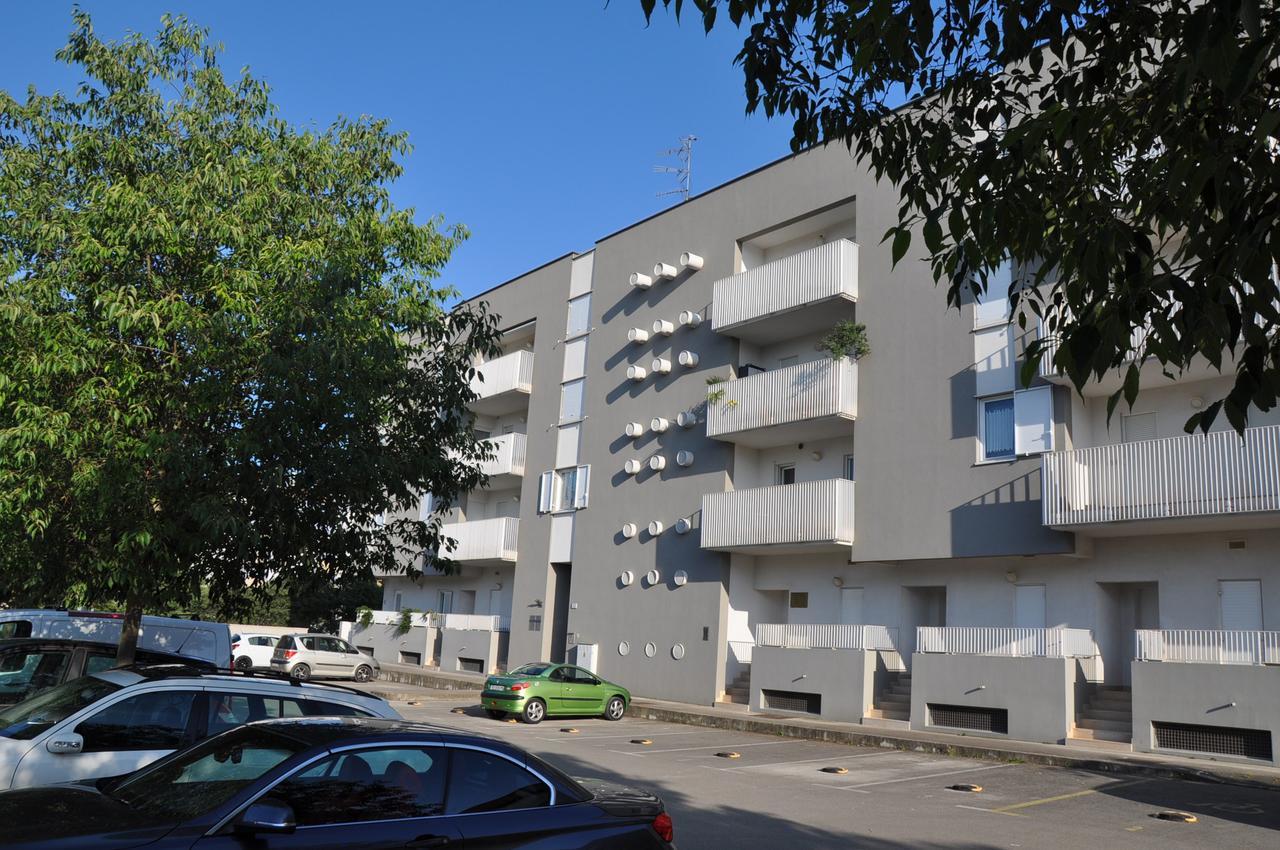 Apartma Anerol *